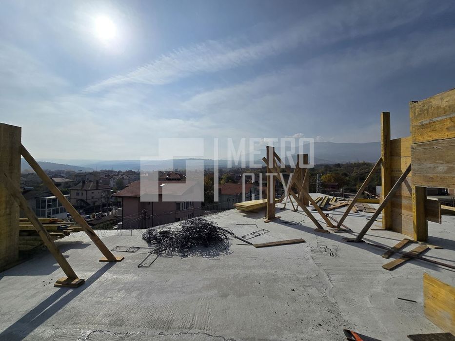 Продава се Двустаен апартамент в София, Горубляне - 89 кв.м за 918 €/кв.м - Снимка #4