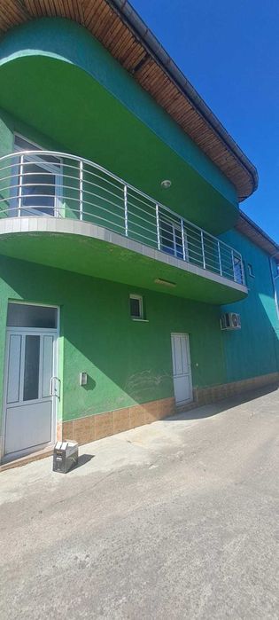 Продава се Етаж от къща в Исперих - 137 кв.м за 1303 €/кв.м - Снимка #1