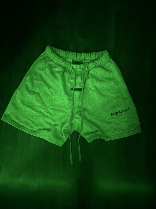 Pantaloni essentials