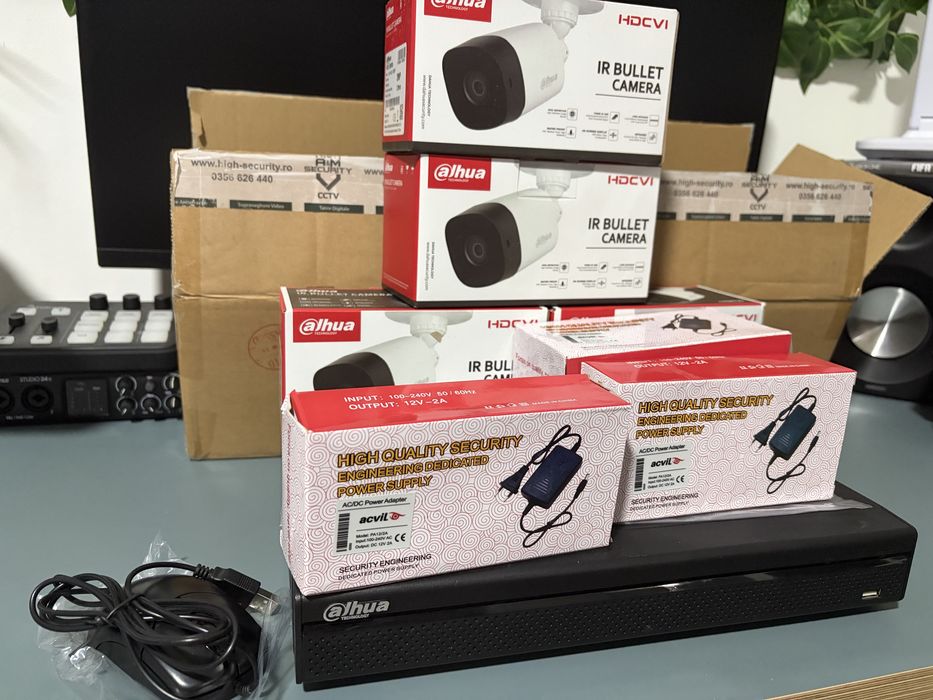 DVR 4 canale Dahua + 4 camere noi + alimentatoare