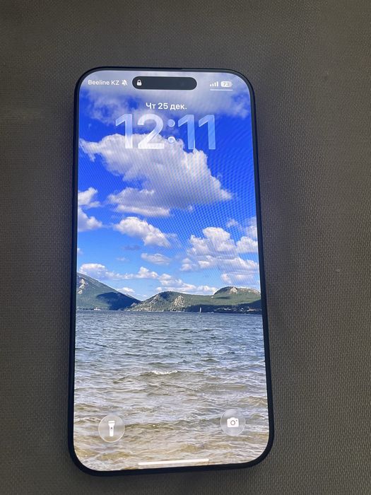 Продам айфон 16про мах