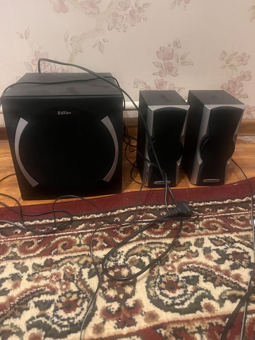 Самбуфер едифайр и 2 колонки