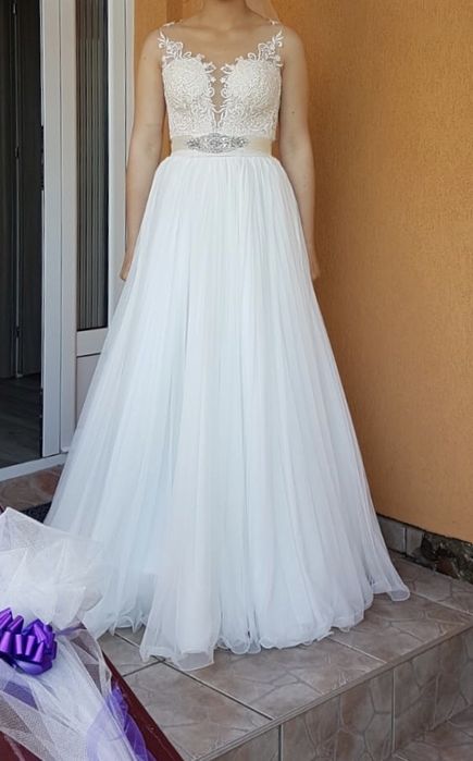 Vand rochie mireasa