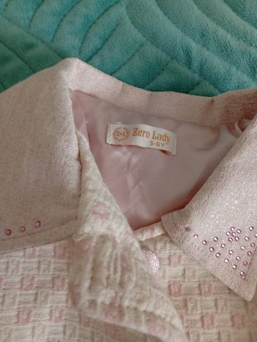 Продам платье и пальто на девочку