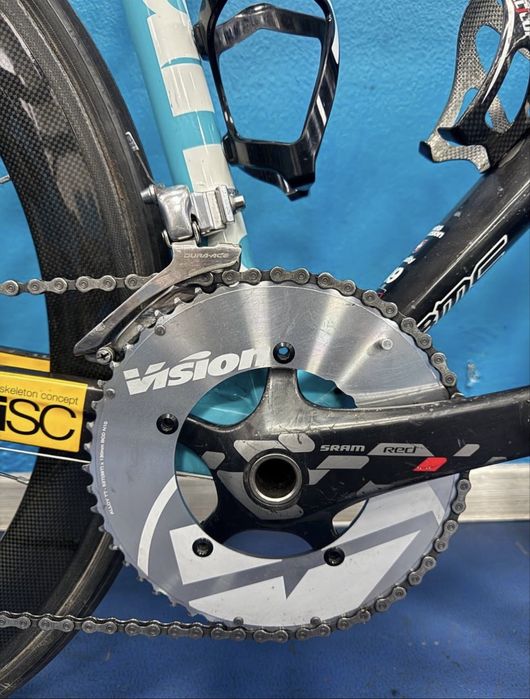 Продается шоссейный велосипед профессильнальный