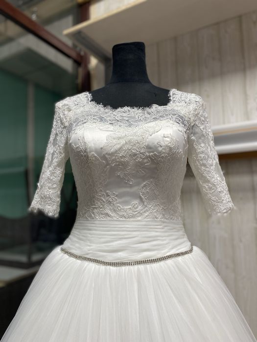 Шикарное свадебное платье