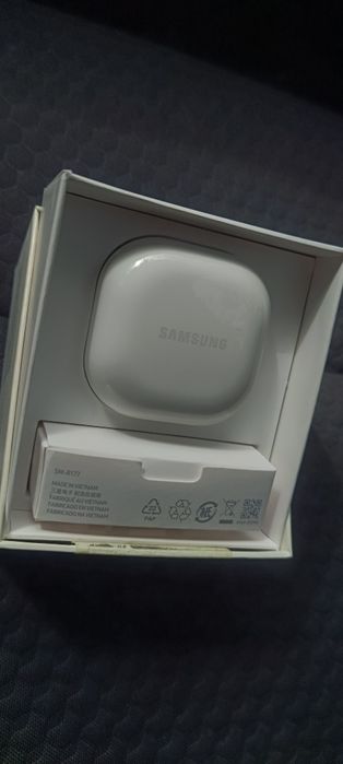 Samsung Galaxy buds 2