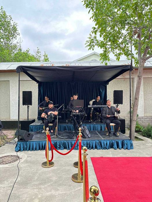 Sahna hizmati kuyov navkaz toy bazim tadbirlar uchun razmeri 4 x 3