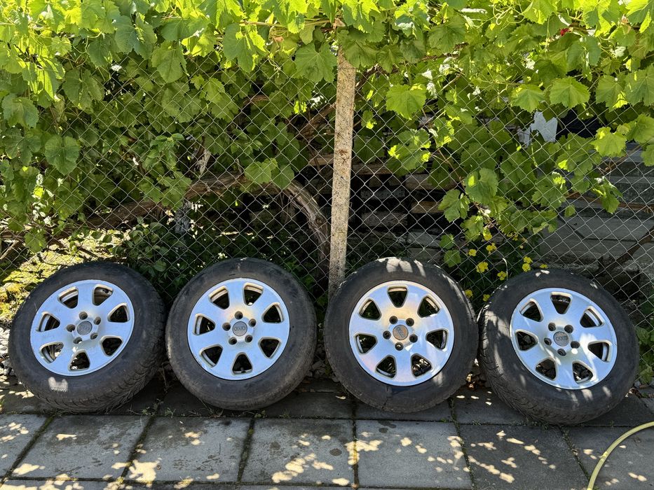 Оригинални джанти 15-ки от АУДИ с гуми