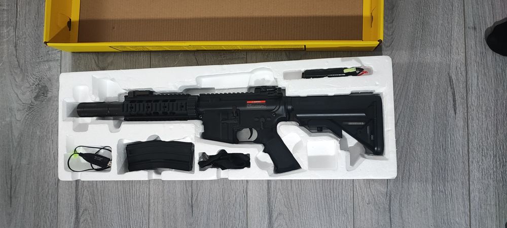 Armă Airsoft Replică M4