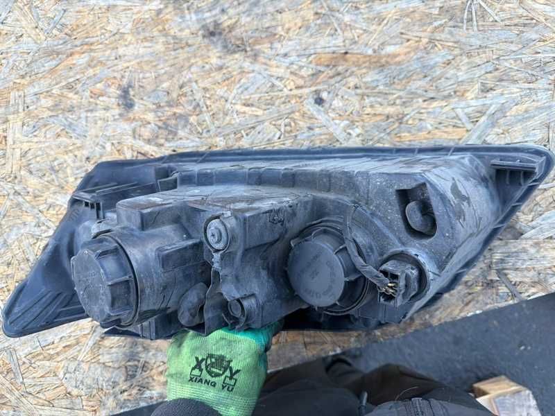 Фара передняя Hyundai Sonata NF