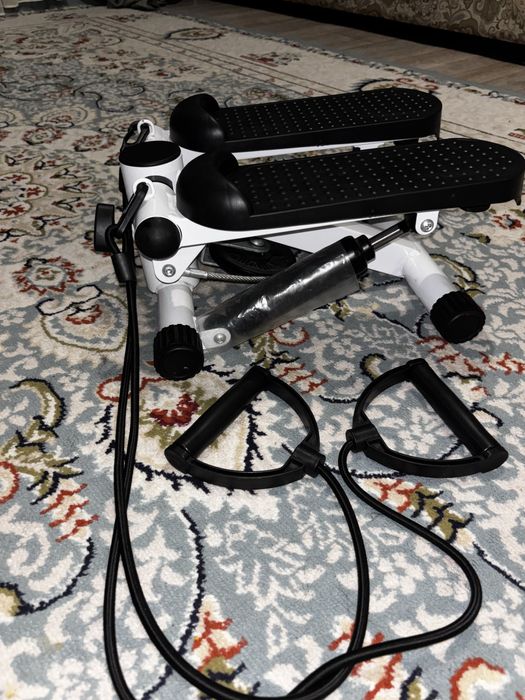 Мини степпер с эспандерами