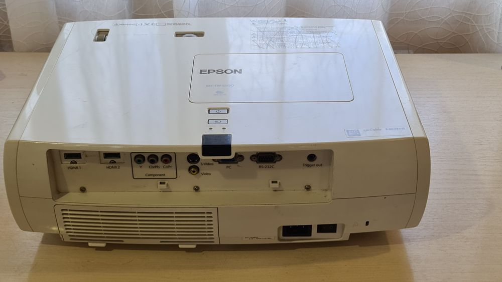 Продам проектор Epson TW3200