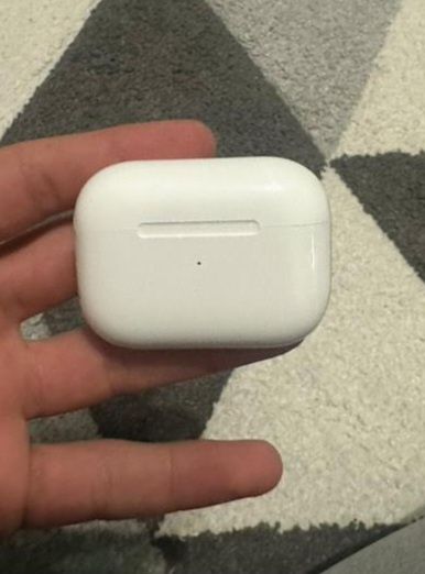 Слушалки airpods