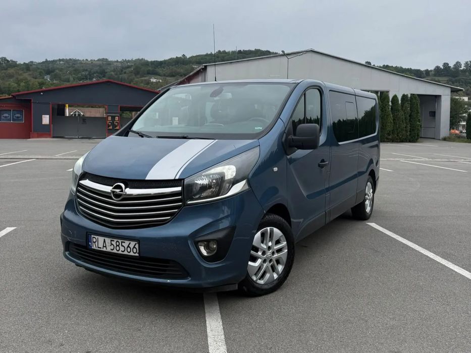 Opel Vivaro 1.6 CDTi 125 cp 8+1 locuri an 2015