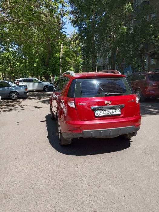 Джили Эмгранд х7 2015