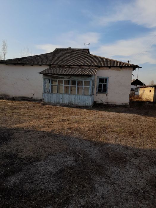 Sirdaryo viloyati Sirdaryo tumanida xovli sotiladi daryo boyida