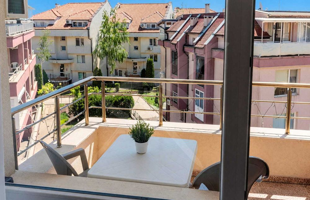 Дава се под наем Едностаен апартамент в Бургас, Сарафово - 39 кв.м за 350 € - Снимка #2