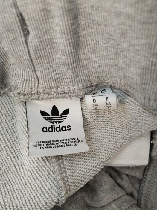 Адидас размер XS, оригинал