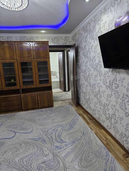 Срочно задаётся квартира 2х комнатная адреса Вагзал  300$