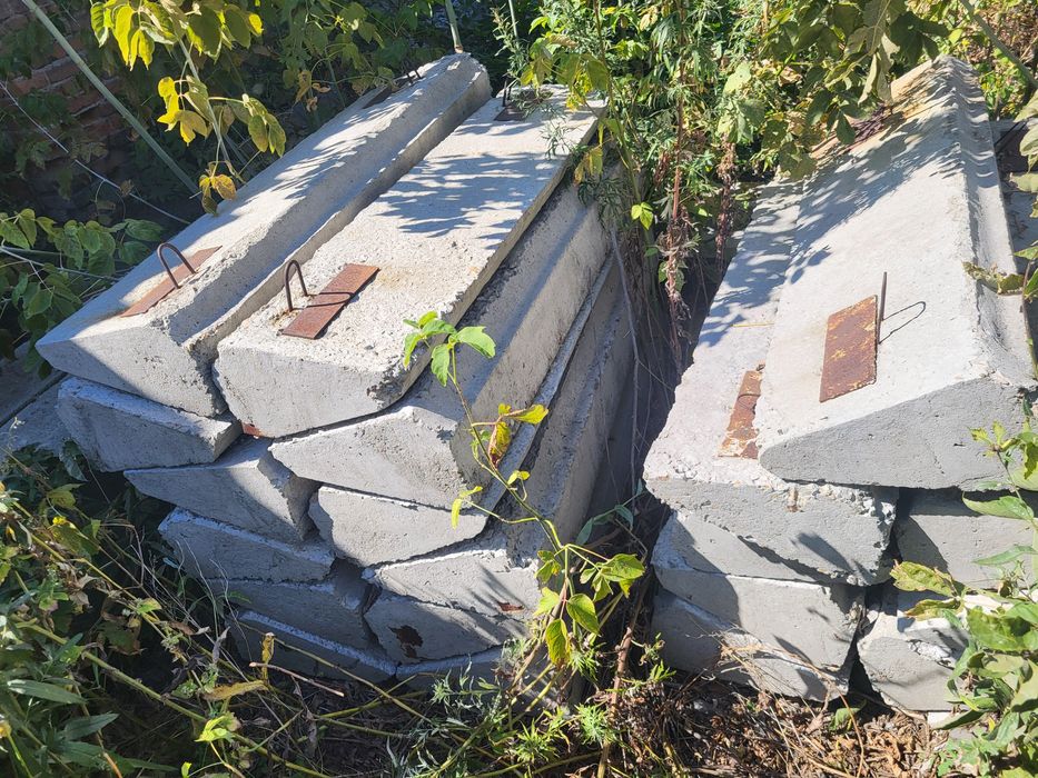 Продам Блоки, плиты,стеновые панели,перемычки,ступени