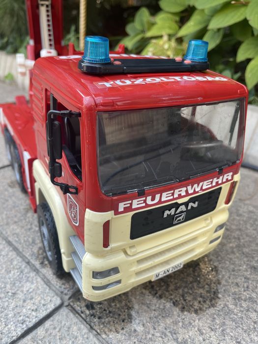 Пожарная машина Bruder