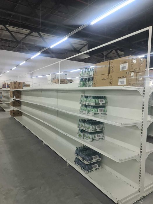 Rafturi metalice pentru  magazin