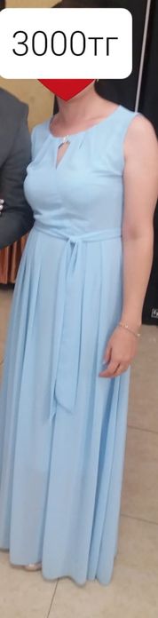 Продам платье б/у