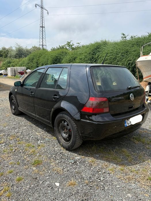 VOLKSWAGEN Golf 2000 — imagine 4