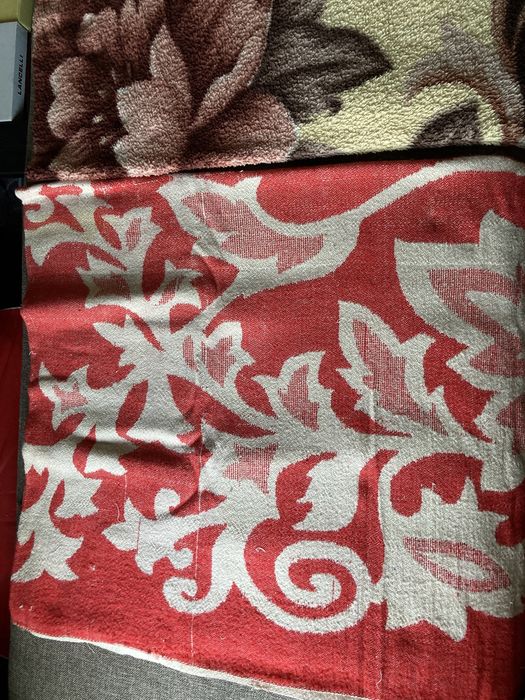 Товары для дома. Текстиль.  Три штуки.