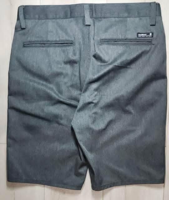 Продаю Element shorts