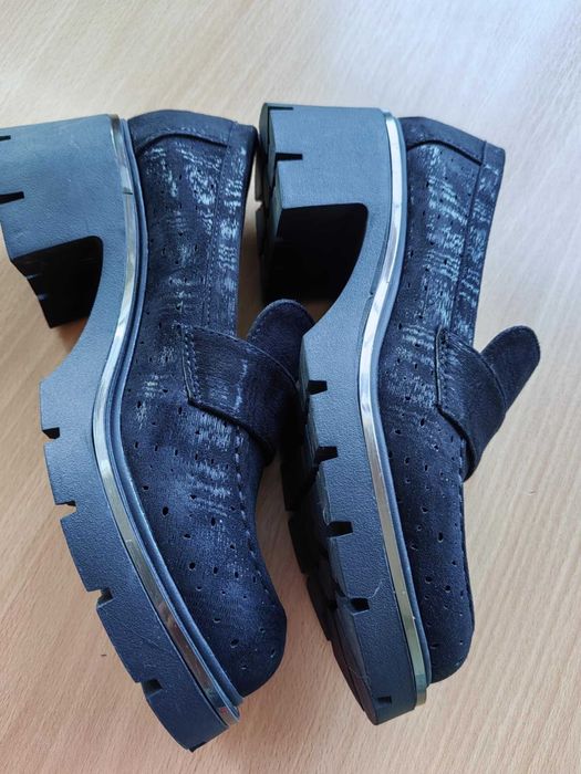 Обувки, черни, велурени