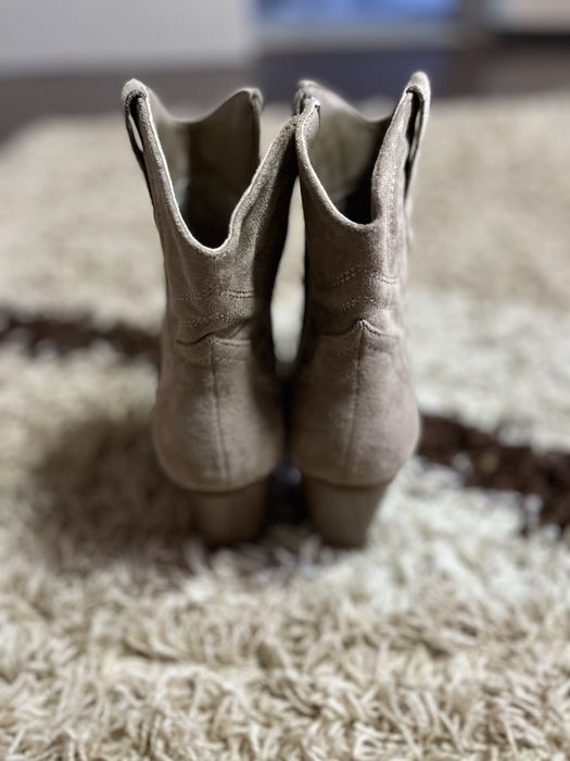 Дамски каубойски боти