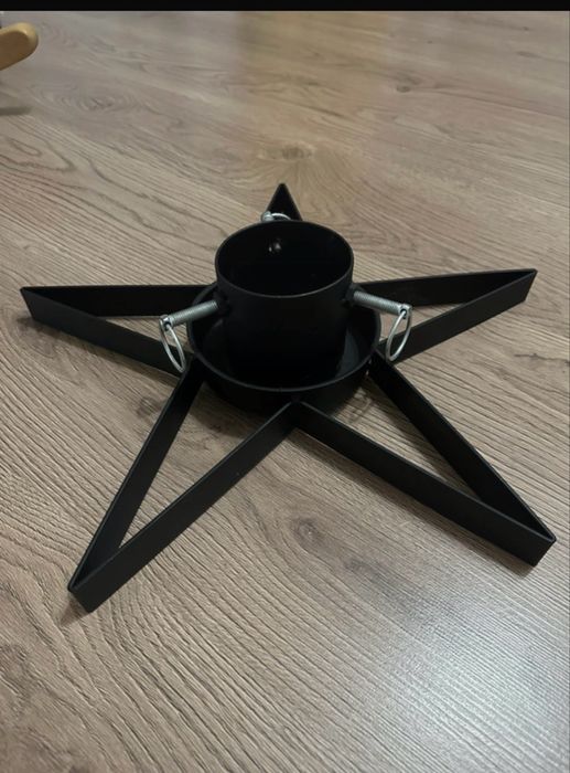 Suport brad metalic în formă de stea