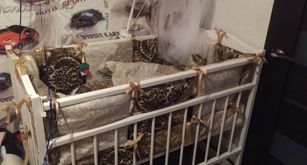 Детская кроватка