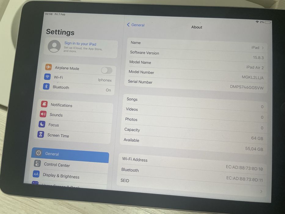 Apple Ipad Air 2 + полний состав(каробка + док + зарядка)