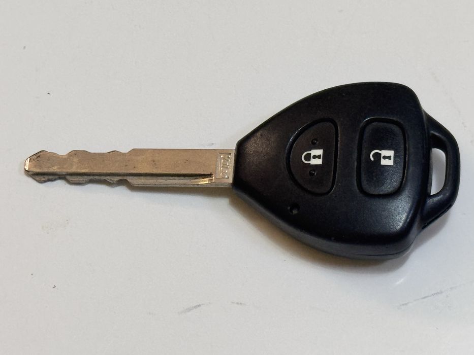 Оригинален ключ за Tpyota 2009-2014г 433Mz