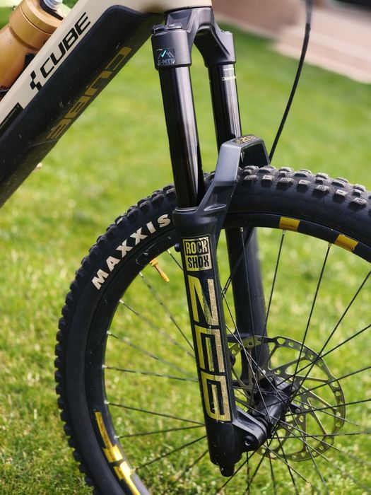 Bicicleta electrica Cube Stereo Hybrid 160 Hpc Sl 750 27.5