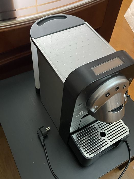 Nespresso Gemini CS 100