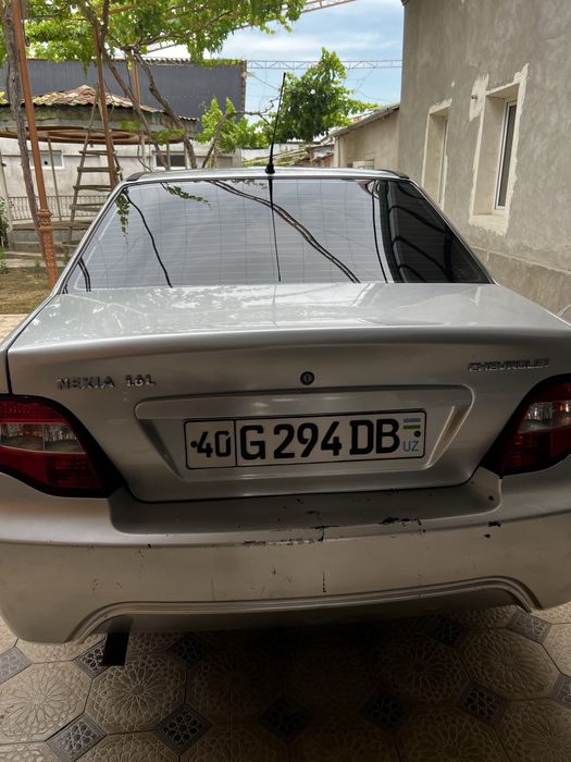 Yaxshi xolatdagi nexia 2 sotiladi