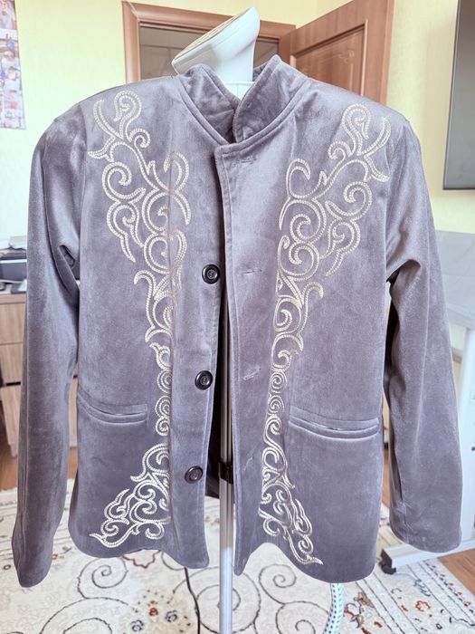 Продам казахский костюм