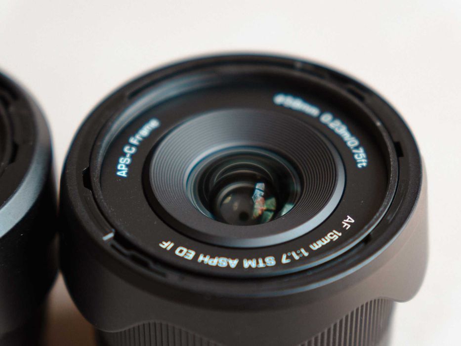 Обективи Viltrox 15mm, 25mm и 35mm f/1.7 за Sony E