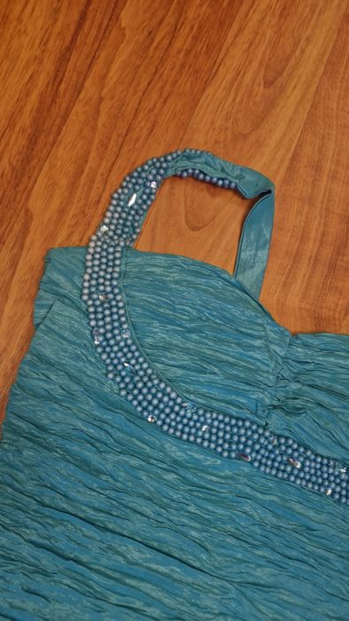 Rochie verde smarald eleganta ideala pt petreceri