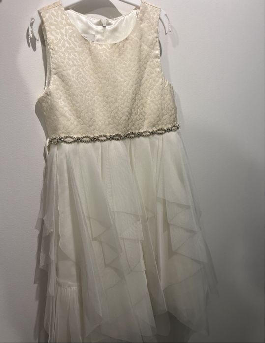 Rochie eleganta fete