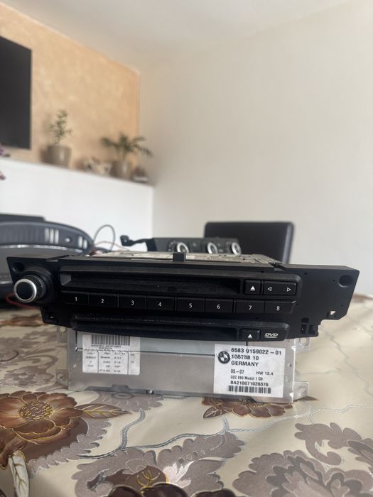 Navigatie mare ccc bmw e60 in perfecta stare de functionare + alte piese bmw e60/e61