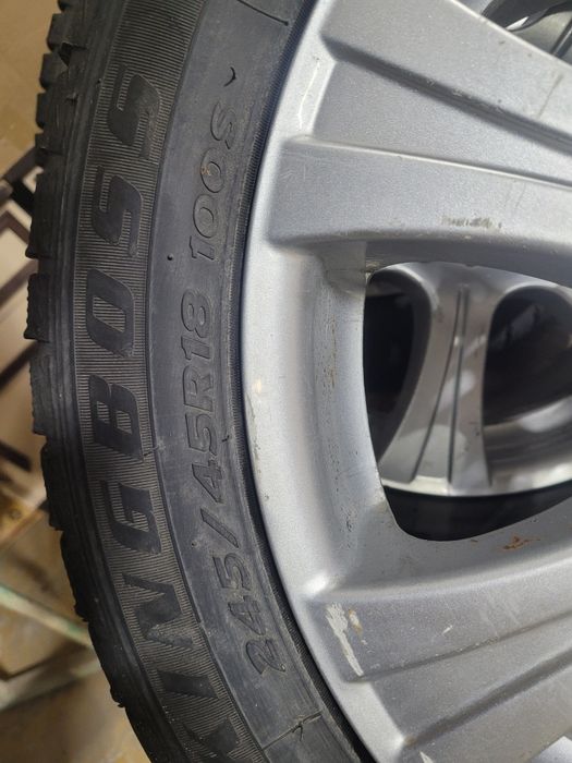 Продам зимные шины с дисками мерседес R18 245/45