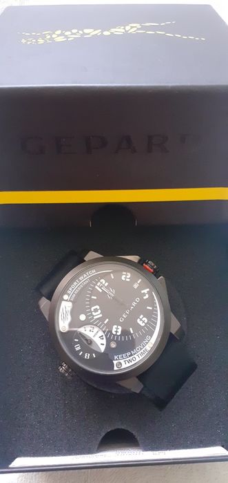 Часы наручные, кварцевые