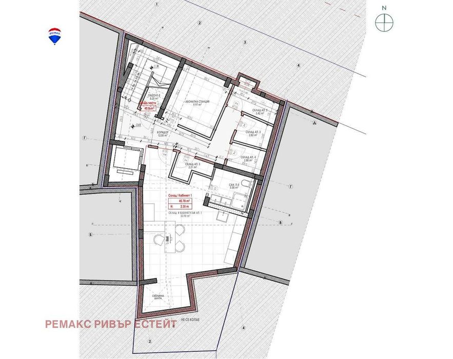 Продава се Двустаен апартамент в Русе, Център - 156 кв.м за 1455 €/кв.м - Снимка #2