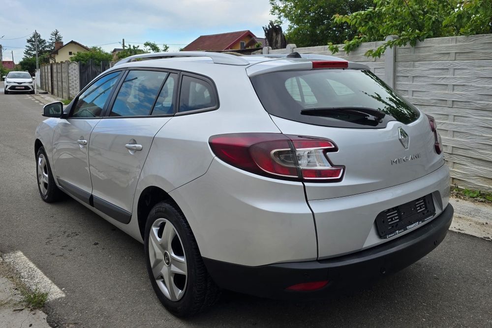 RENAULT Clio 2014 — imagine 4