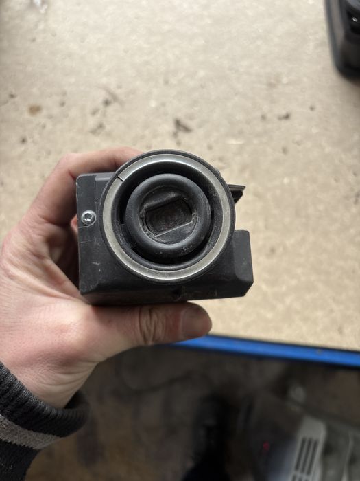 Гълтач за ключ за мерцедес